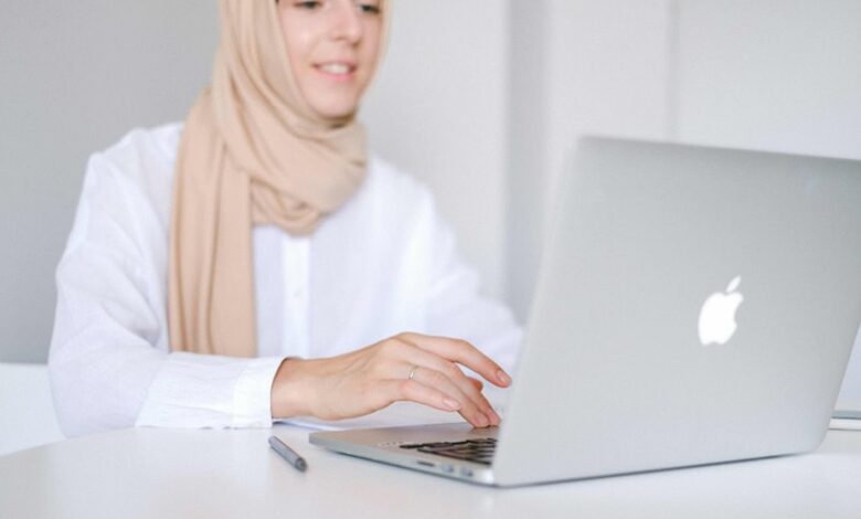 revolutionizing online fashion industry