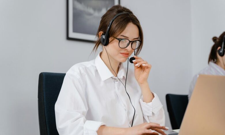 hotline for business support